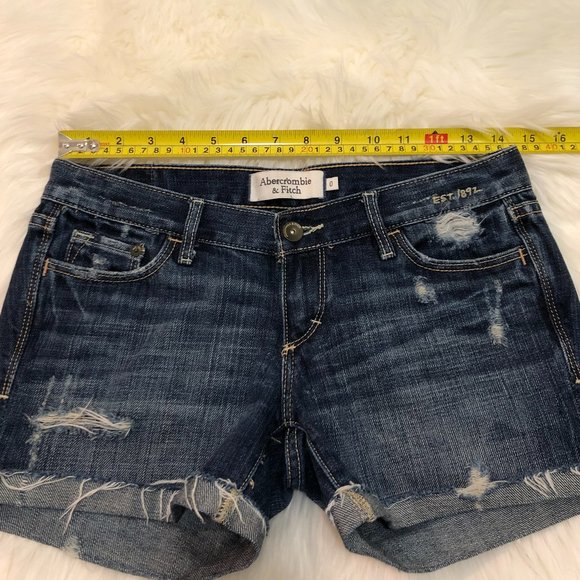 Abercrombie & Fitch Denim Shorts - Size 0 - Picture 5 of 8
